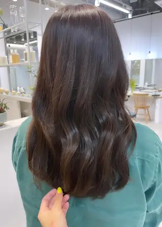 セミロング 表参道ミディアム レイヤー山岸季生のヘアスタイル