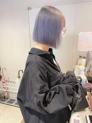カラー ハイトーン×レイヤー カットTAKUMIのヘアスタイル