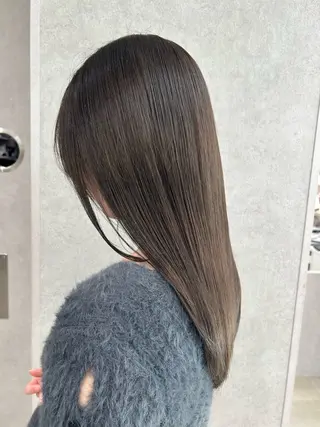 ロング カラー ⟡.·韓国ヘア*.゚ 室岡 咲希のヘアスタイル