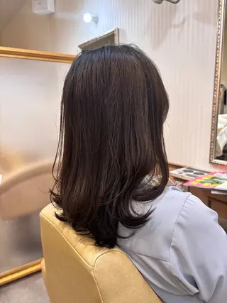 ロング 吉井 愛のヘアスタイル