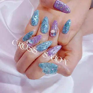 ネイル CROSS  クロス　のネイルデザイン