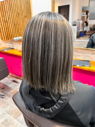 ショート カラー ヘアカラー&縮毛矯正 STAR☆RIVERのヘアスタイル