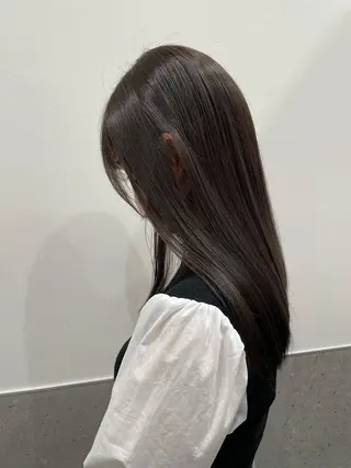 ミディアム カラー ヘアアレンジ アイブロウ ミニボブ/ブリーチ 🌈MISATOのヘアスタイル