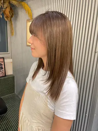 セミロング 透明感カラー 🦋AYAのヘアスタイル