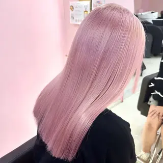 ロング カラー 2次元カラー/ ブリーチMANATOのヘアスタイル