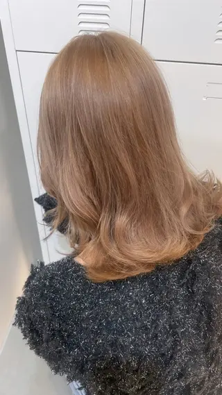 ミディアム mihane fit hueのヘアスタイル