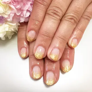 ネイル Petit Fleur所属・青柳 亜梨奈のマツエク・マツパデザイン