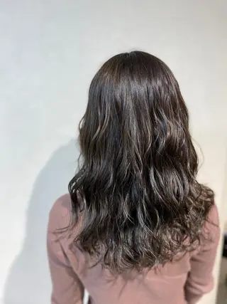 セミロング カラー 岡本 拓朗のヘアスタイル