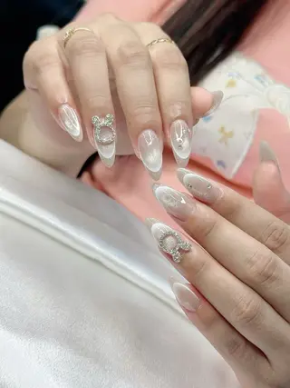 セミロング T&D NailSalonのネイルデザイン