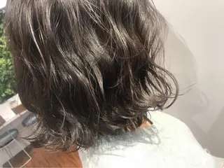 ショート カラー 山本 千尋のヘアスタイル