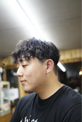 パーマ メンズ 関 晃哉のヘアスタイル