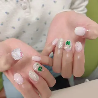 ネイル mano nella manoのネイルデザイン