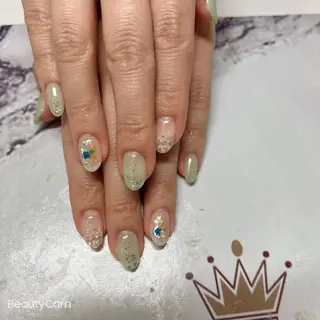 ネイル ガレンドウ 白澤 愛子のネイルデザイン