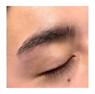 メンズ アイブロウ メンズ眉サロン THE BROW所属・THE BROW 代表 YABUの眉毛・アイブロウイメージ