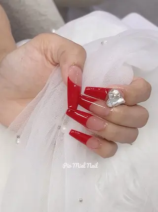 セミロング Pio Mielのネイルデザイン