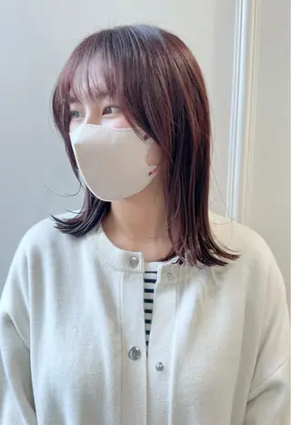 ミディアム カラー 小顔レイヤー/ ベージュ🤍Rieのヘアスタイル