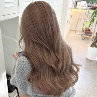 ロング カラー ミルクティーベージュ 🐱【Ryo】のヘアスタイル