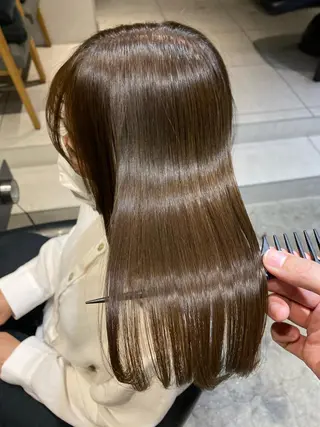 セミロング 縮毛矯正セミナー講師 ヨコモリユウキのヘアスタイル