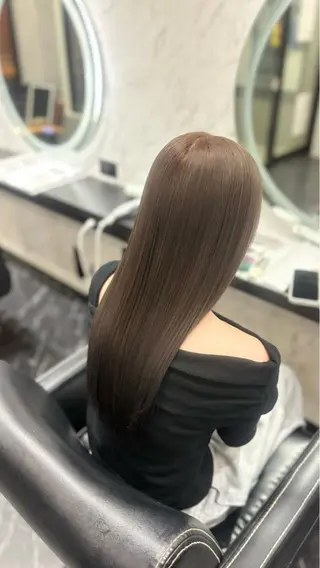 ロング カラー LOHAS 優来（ユラ）のヘアスタイル