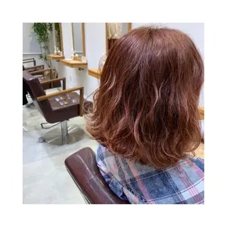ミディアム 川口 絵理のヘアスタイル