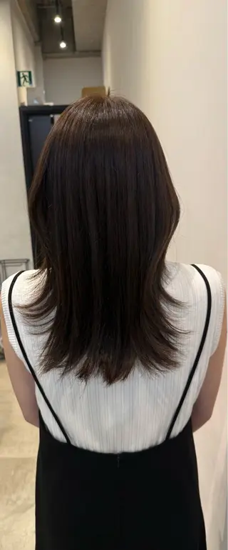 セミロング 川口開世 short cutのヘアスタイル