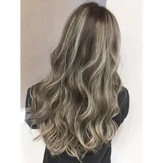 ロング カラー ネイル マツエク・マツパ 井上 一平のヘアスタイル