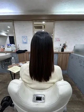 セミロング 髪質改善サロンFleur所属・吉田 萌花のヘアスタイル