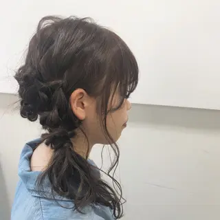 セミロング 顔周りの垢抜けヘア 立山愛梨のヘアスタイル
