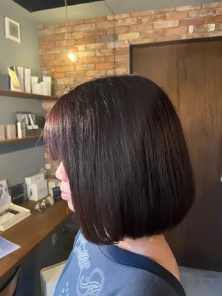 カラー yuto /ブリーチ /艶カラー/縮毛矯正のヘアスタイル