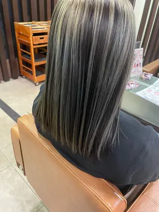 カラー 川上 彩華のネイルデザイン