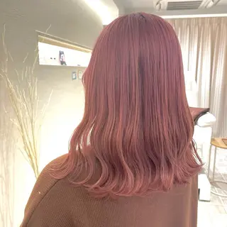 ミディアム カラー 🌈コテ巻き風パーマ LOHASせいな🌈のヘアスタイル