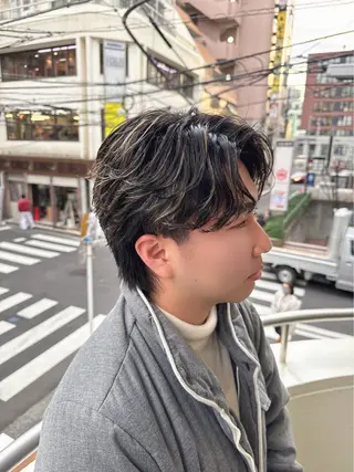 パーマ メンズ メンズ特化シャドウパ ーマラウンドマッシュのヘアスタイル