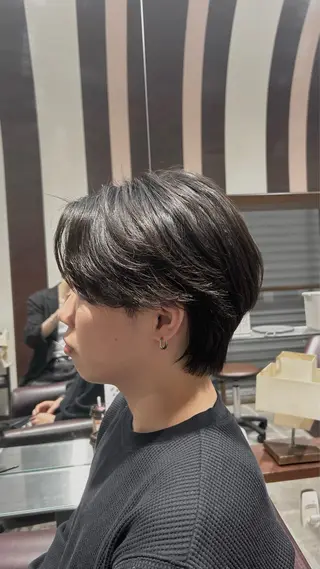 ミディアム パーマ メンズ La bless なんばスカイオ所属・韓国レイヤー/顔周り カット/Takunaのヘアスタイル