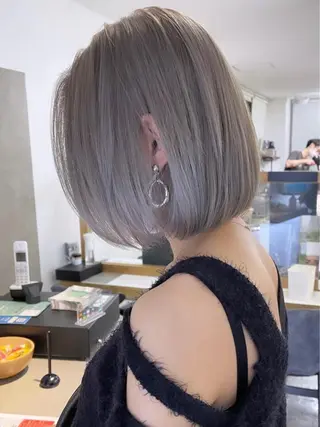 ショート カラー 透明感カラー 大人グレージュ有村のヘアスタイル