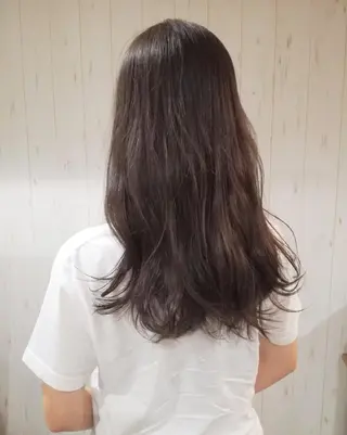 カラー ロング 西川 敏夫のヘアスタイル