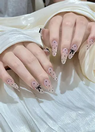 ネイル FuFu.Nail 2️⃣番のネイルデザイン