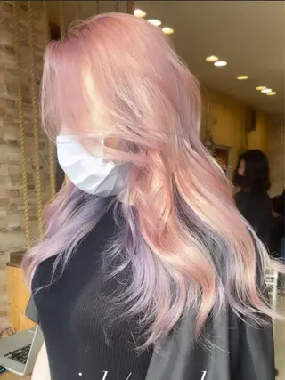 セミロング 韓国レイヤー外国人風 透明感カラー髪質改善のヘアスタイル