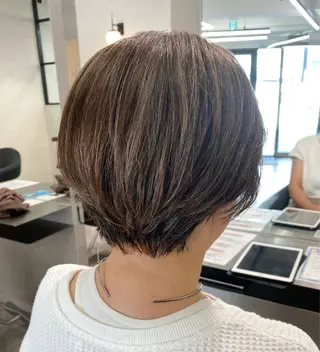 ショート カラー 透明感カラー/当日予 約OK🤍〔杉野葵〕のヘアスタイル