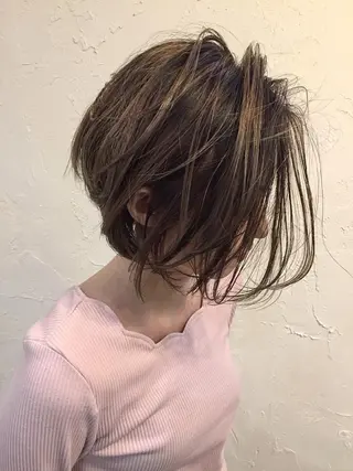 ショート カラー 韓国レイヤー外国人風 透明感カラー髪質改善のヘアスタイル