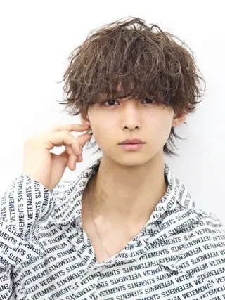 カラー パーマ メンズ 💀EDEN聖矢/ ブリーチ"骨格補正"のヘアスタイル