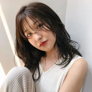 セミロング カラー 透明感カラー REIのヘアスタイル