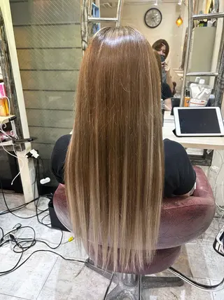 ロング カラー 6Dエクステ 板橋店のヘアスタイル