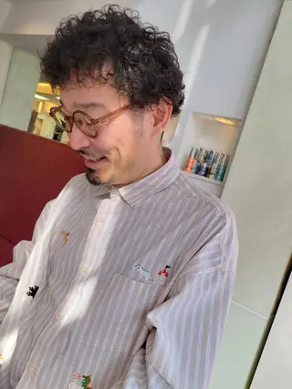 ショート パーマ メンズ 遠藤 史秋のヘアスタイル