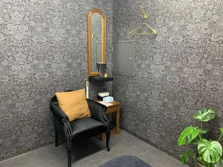 メンズ LUXY銀座店 メンズ脱毛&フェイスの眉毛・アイブロウイメージ