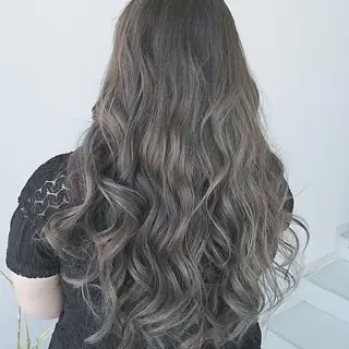 カラー ambellir島村 久恵のマツエク・マツパデザイン