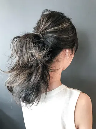 セミロング カラー BOX mico.のヘアスタイル