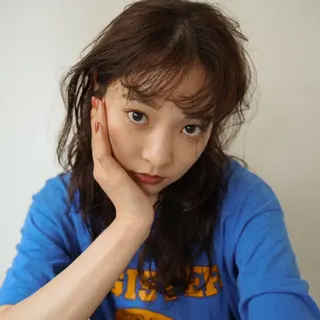 セミロング カラー mizuho .のヘアスタイル