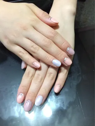 ネイル SUN&MOON REOのネイルデザイン
