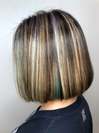 ミディアム デザインカラーウルフ 宙也のヘアスタイル