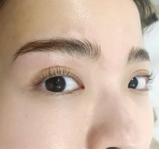 アイブロウ 山本 あさ美のマツエク・マツパデザイン